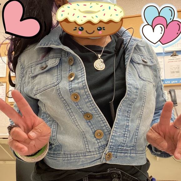 Cropped Denim Stretch Jacket by New Look - Picture 2 of 5